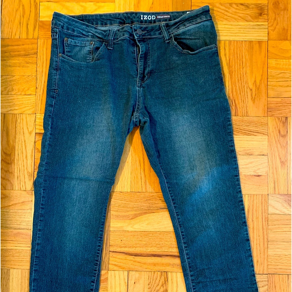 IZOD Men’s Bootcut Stonewashed Jeans